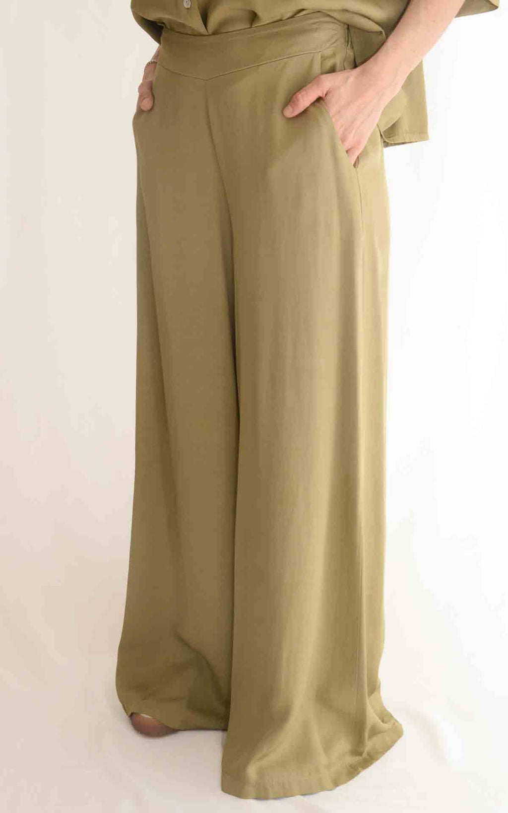 Eco - Pantalone palazzo fluido  - Verde olio