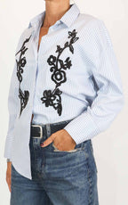 Eco - Camicia riga con ricamo - Celeste