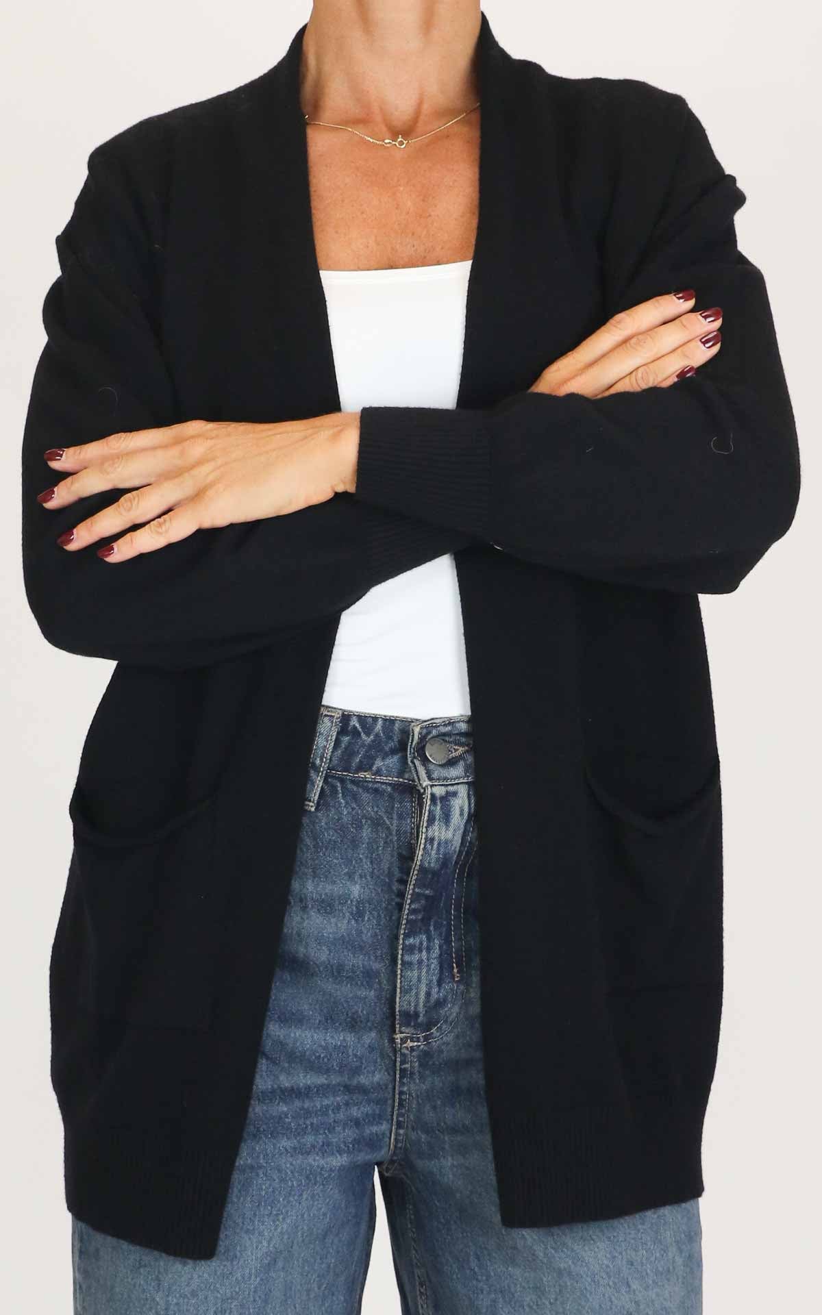 Initial - Cardigan lungo con tasche - Nero