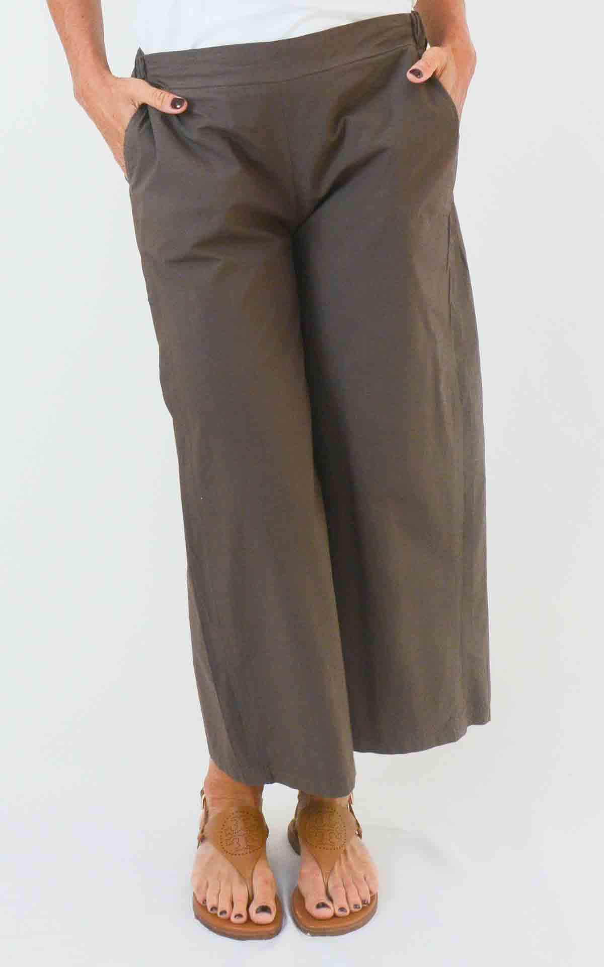 INITIAL - Pantalone Gaucho - MORO