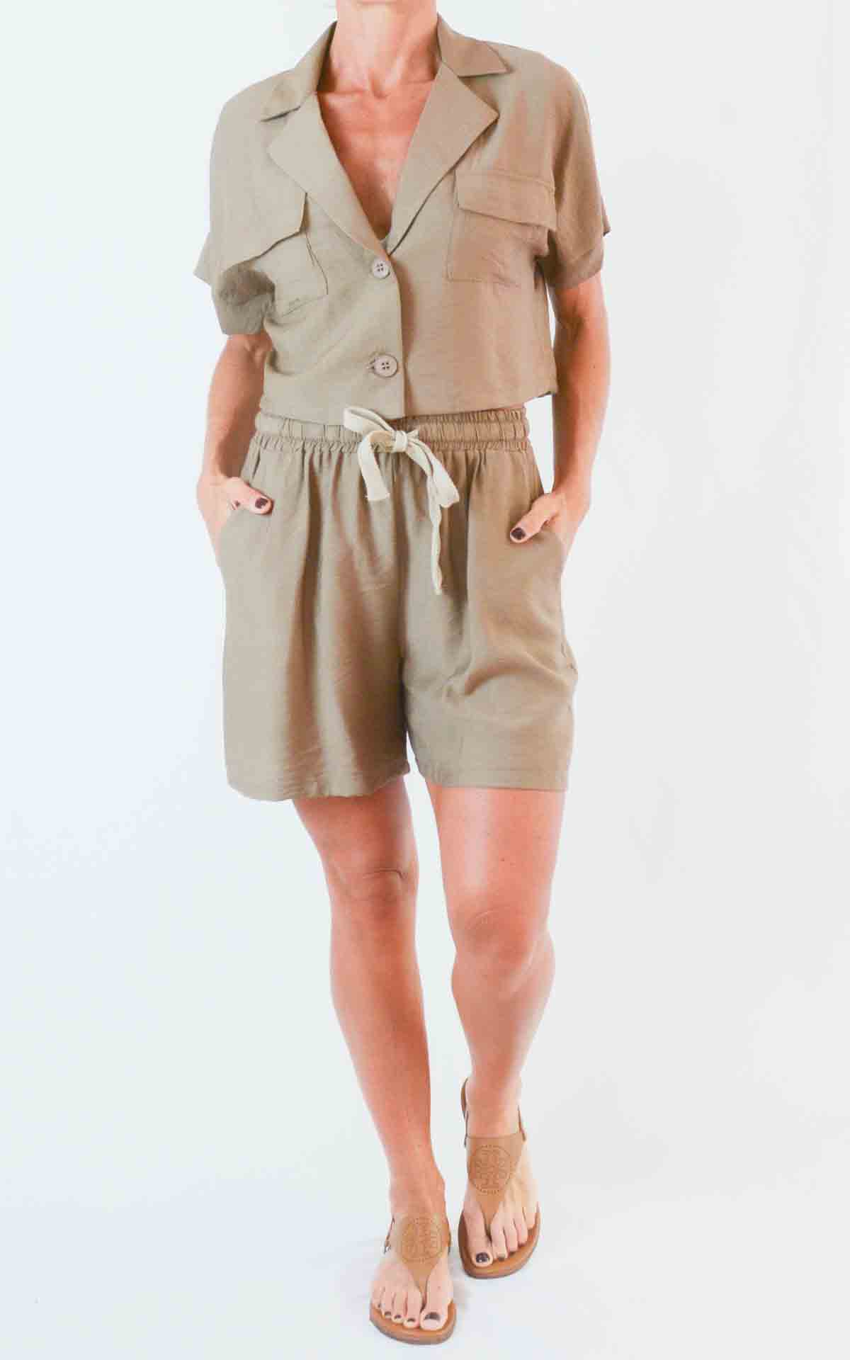 SUSYMIX - Completo con shorts - CACAO
