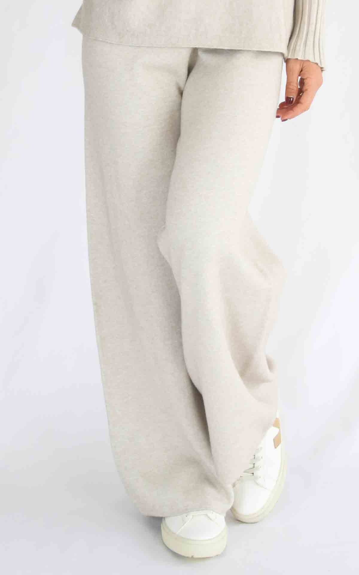 INITIAL – Pantalone in maglia – MANDORLA