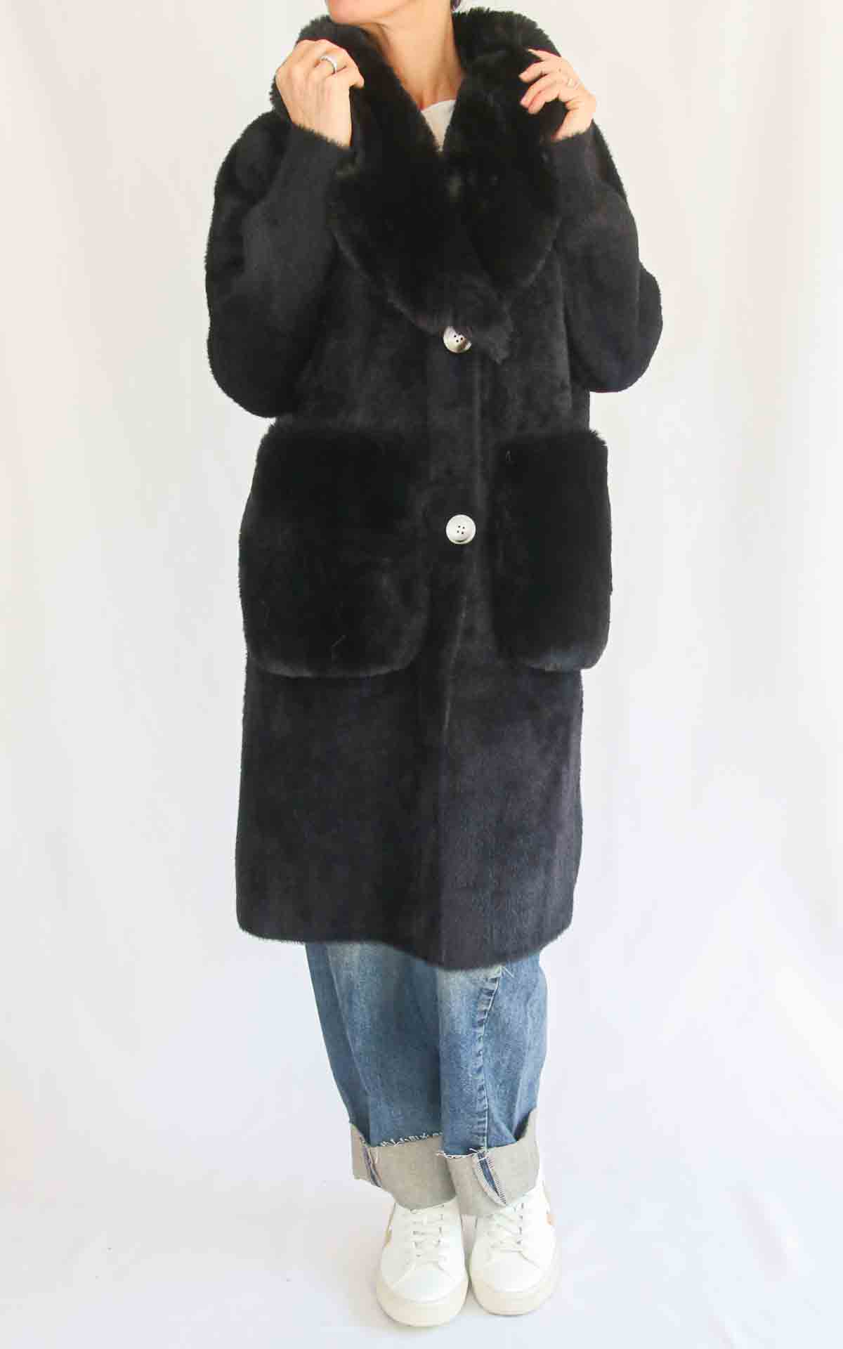 AYFËE - Pelliccia maglia lunga con tasche - NERO