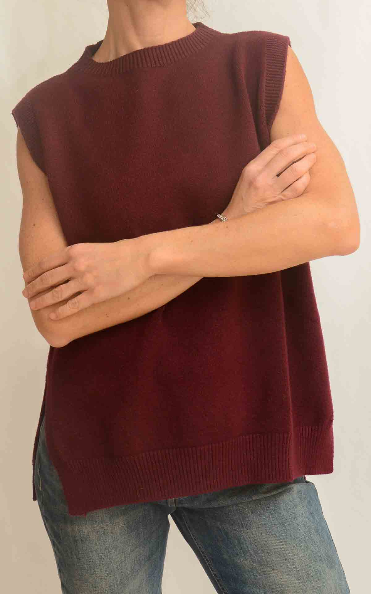 INITIAL – Gilet rasato over – BORDEAUX