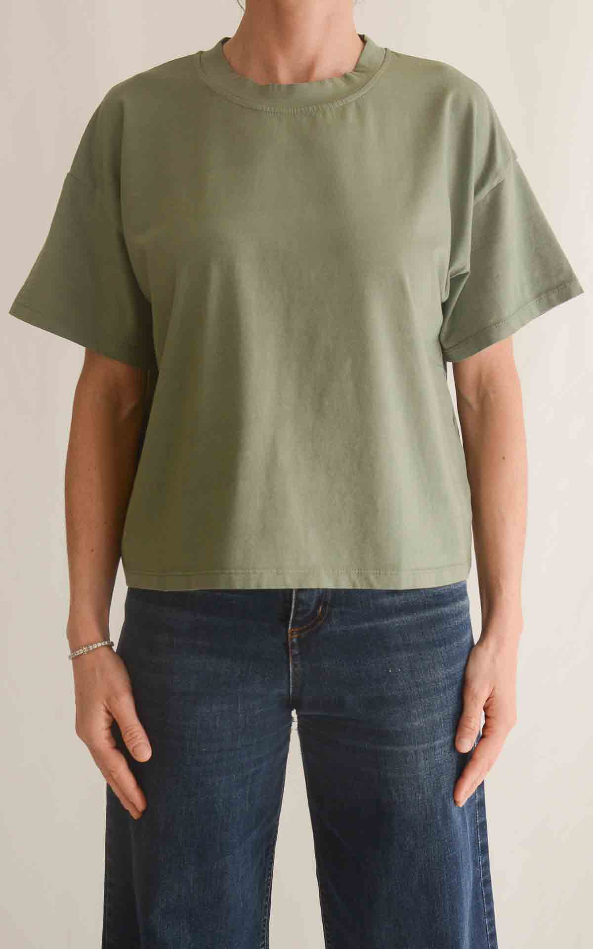 SUSYMIX – T-shirt scatoletta mezza manica – VERDE SALVIA